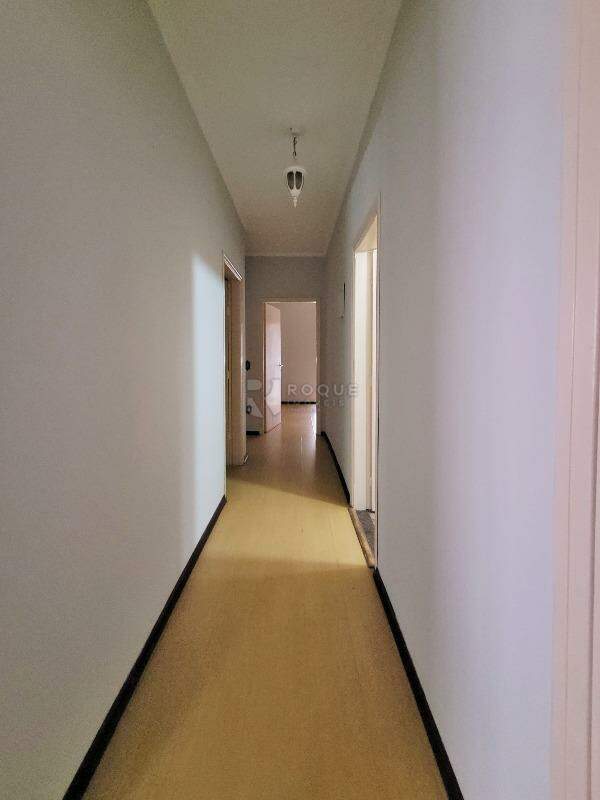 Casa Residencial à venda no bairro Jardim Montezuma: Hall