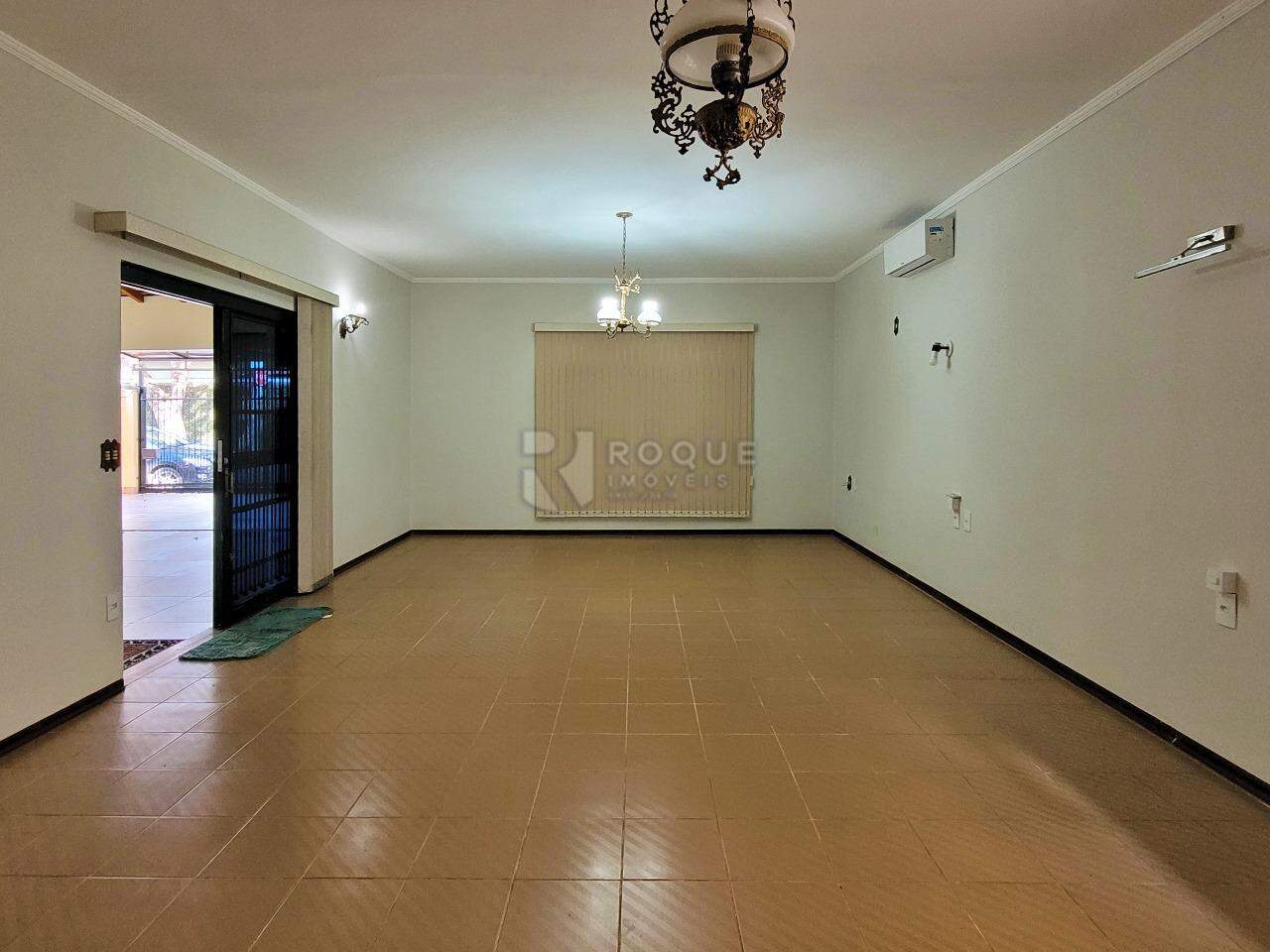 Casa Residencial à venda no bairro Jardim Montezuma: Sala