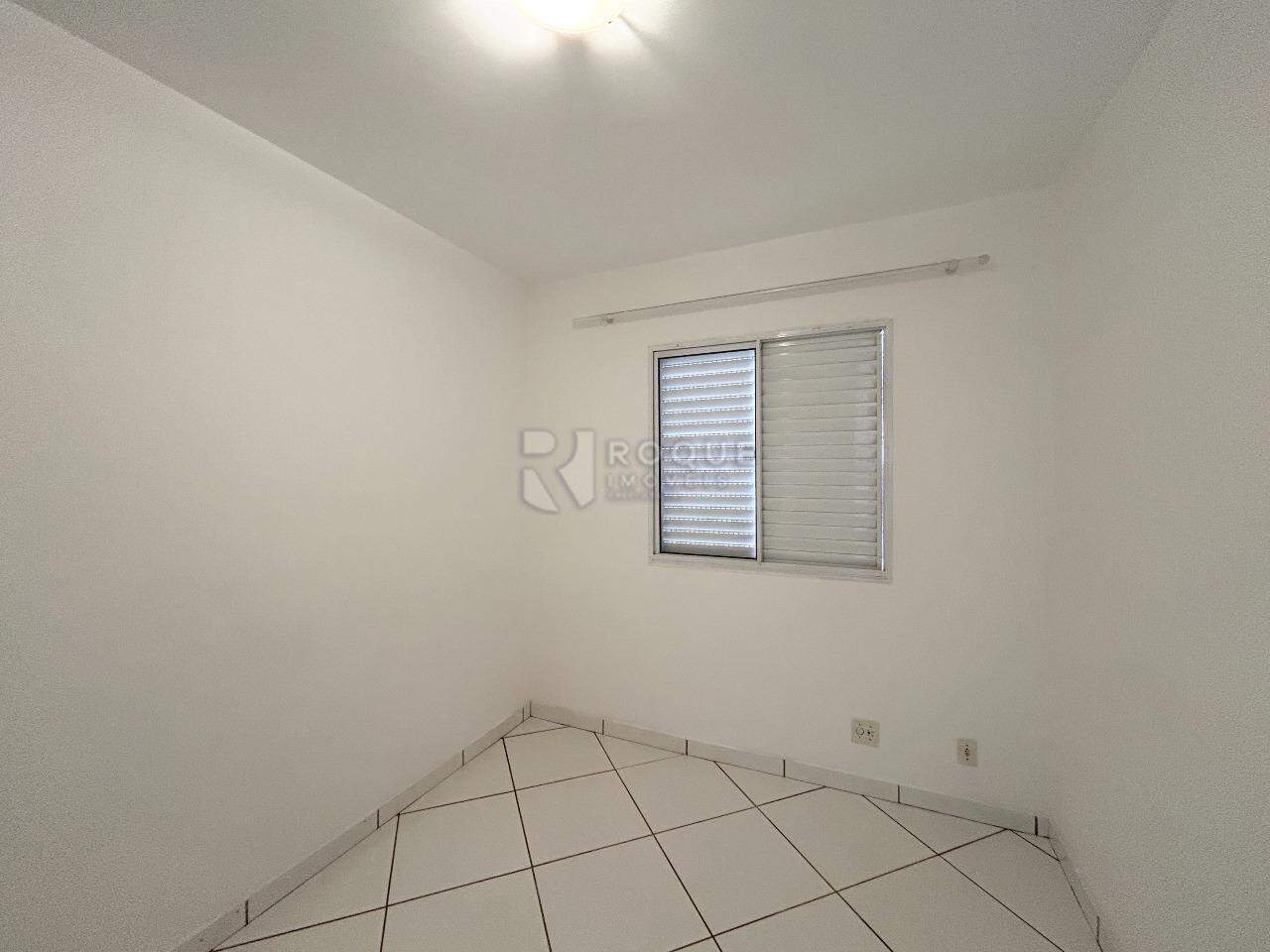 Apartamento para aluguel no bairro Jardim Esmeralda: Dormitório 2