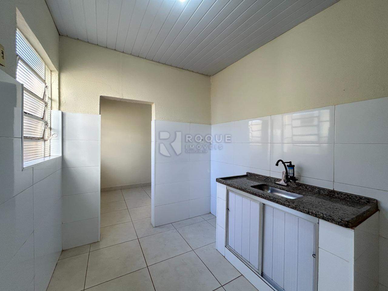 Casa Residencial para aluguel no bairro Centro: Cozinha