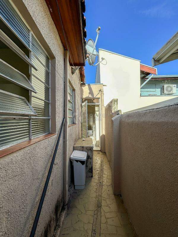 Casa Residencial para aluguel no bairro Centro: Corredor 