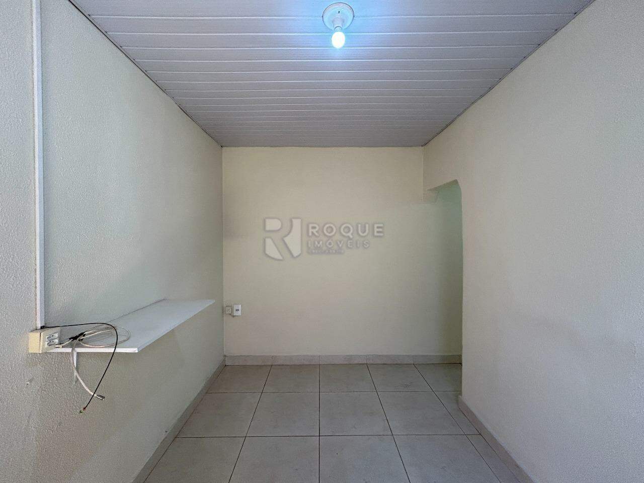 Casa Residencial para aluguel no bairro Centro: Sala