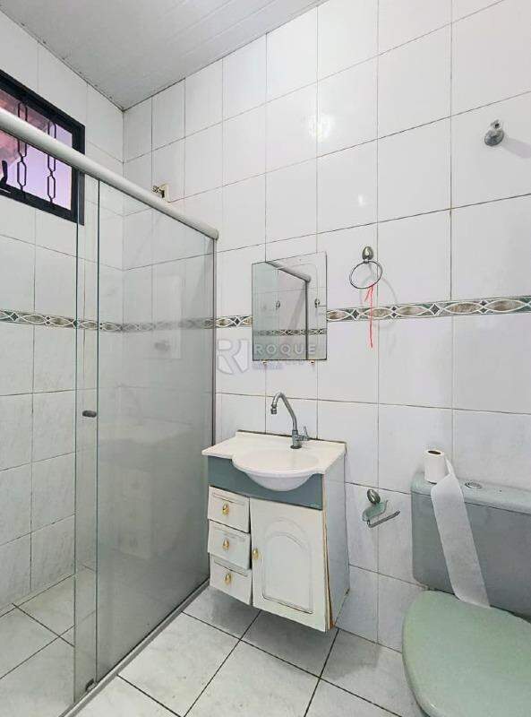 Casa Residencial para aluguel no bairro Parque Residencial Abílio Pedro: Wc social superior