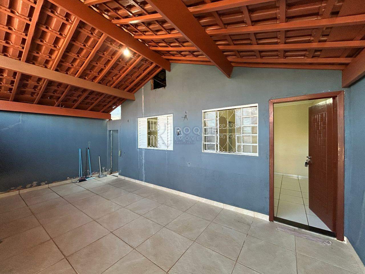 Casa Residencial para aluguel no bairro Jardim Residencial Regina Bastelli: Frente