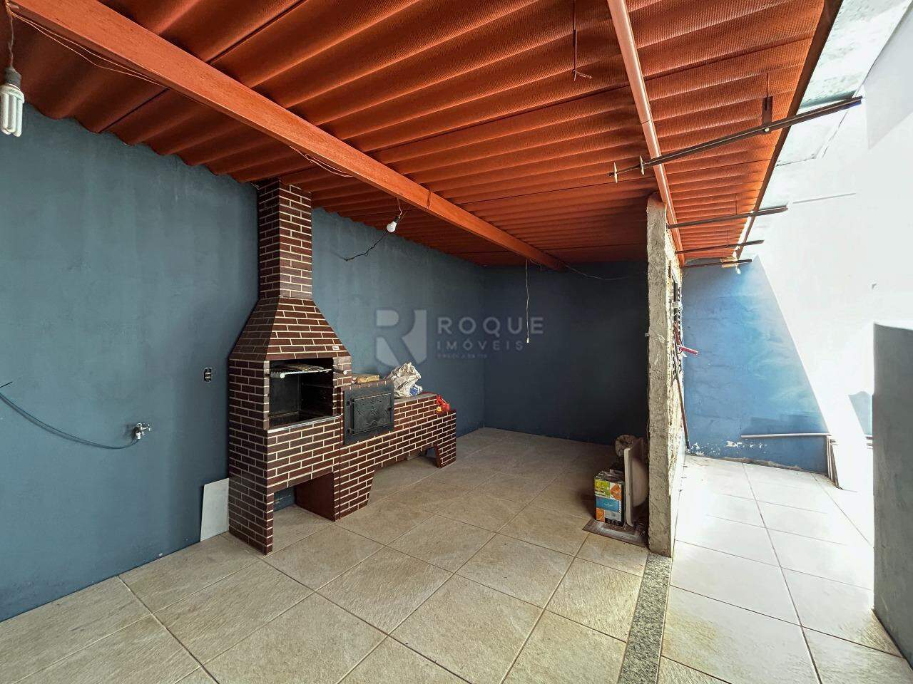 Casa Residencial para aluguel no bairro Jardim Residencial Regina Bastelli: Rancho fundo