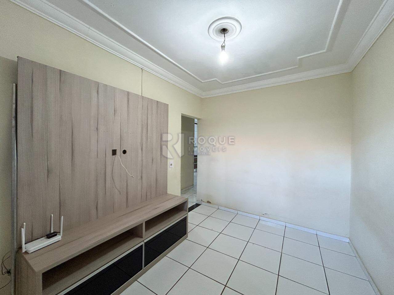 Casa Residencial para aluguel no bairro Jardim Residencial Regina Bastelli: Sala