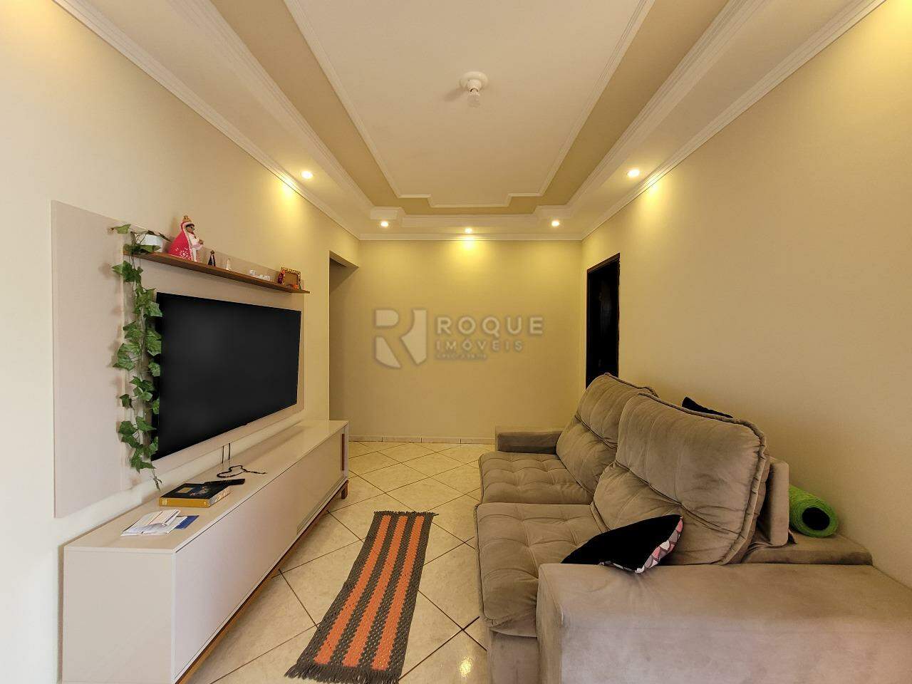 Casa Residencial à venda no bairro Jardim Residencial Dona Santina Paroli Peccinini: Sala