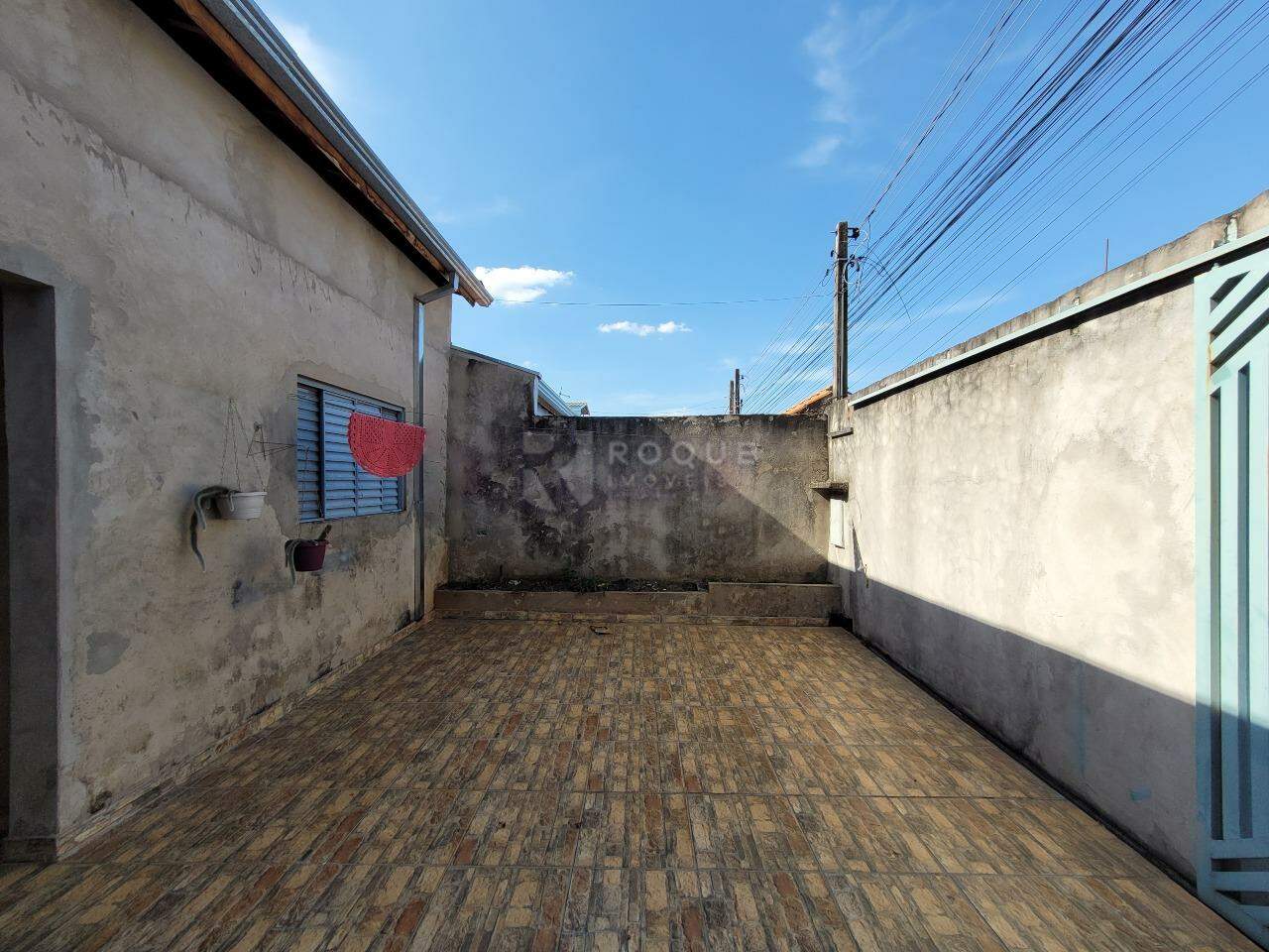 Casa Residencial à venda no bairro Jardim Residencial Dona Santina Paroli Peccinini: Garagem