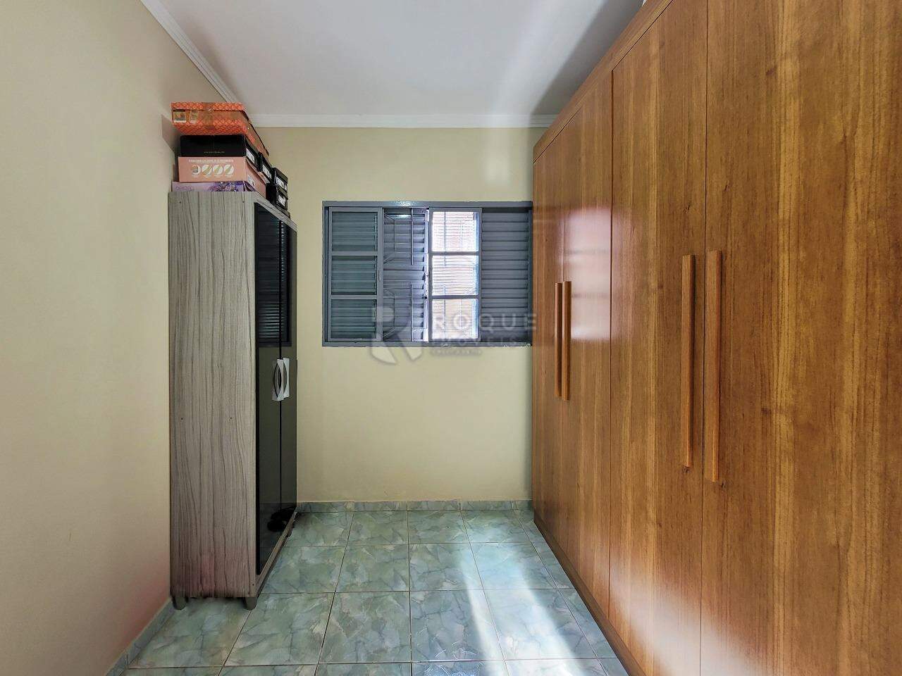 Casa Residencial à venda no bairro Jardim Residencial Dona Santina Paroli Peccinini: Dormitório 2