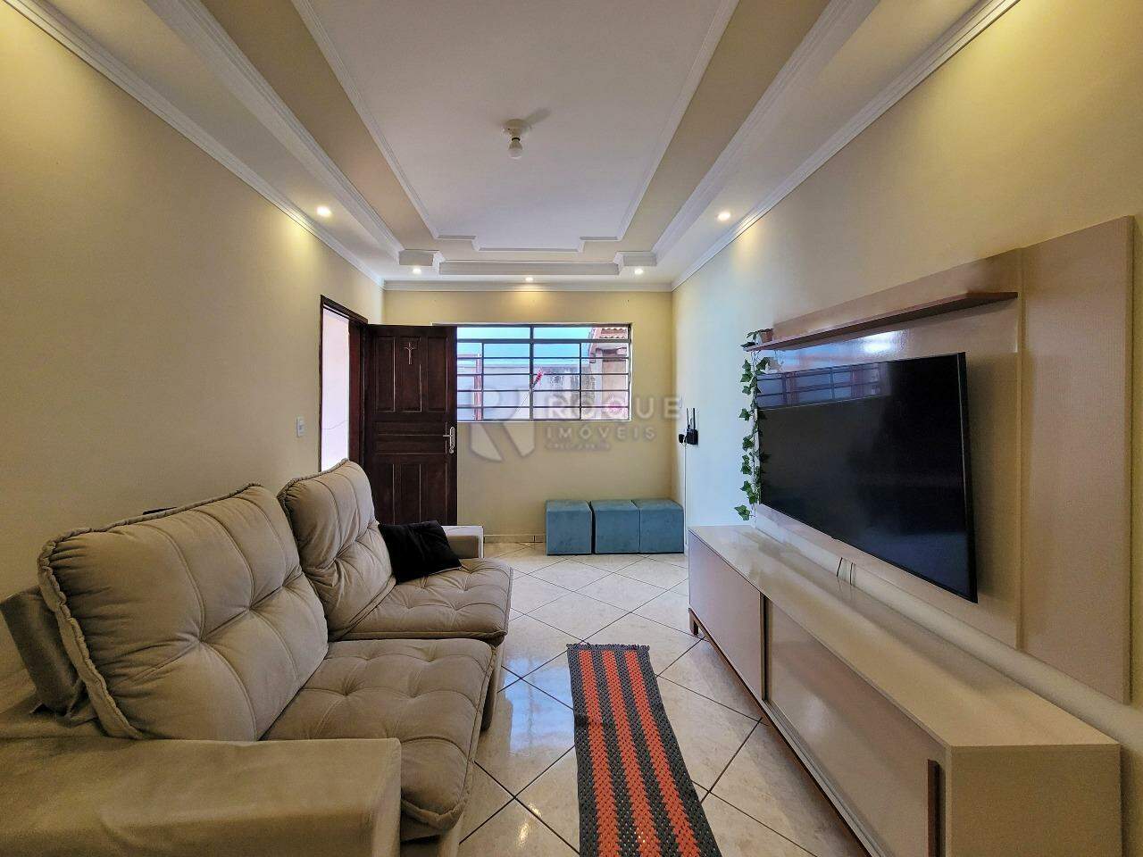 Casa Residencial à venda no bairro Jardim Residencial Dona Santina Paroli Peccinini: Sala