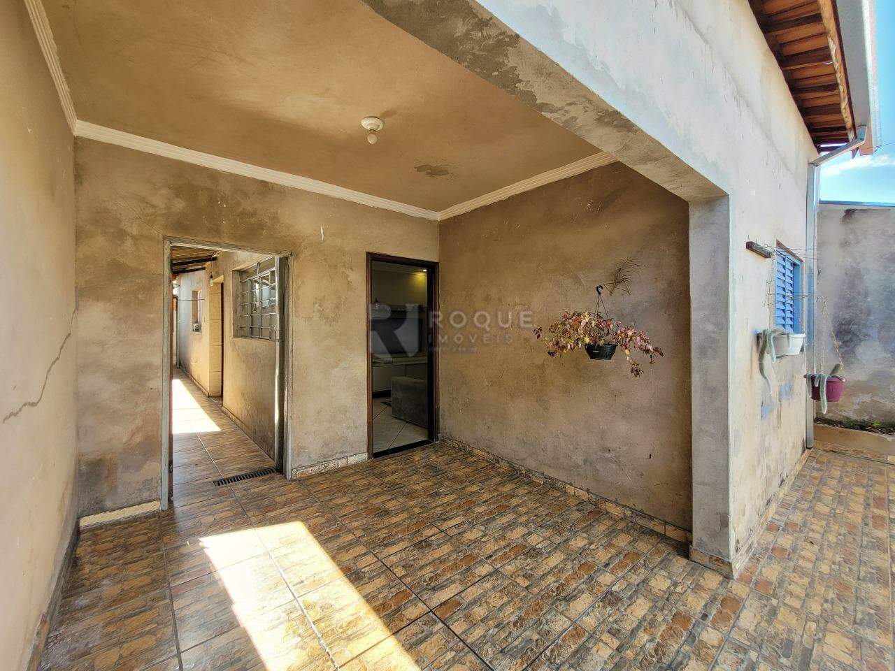 Casa Residencial à venda no bairro Jardim Residencial Dona Santina Paroli Peccinini: Garagem