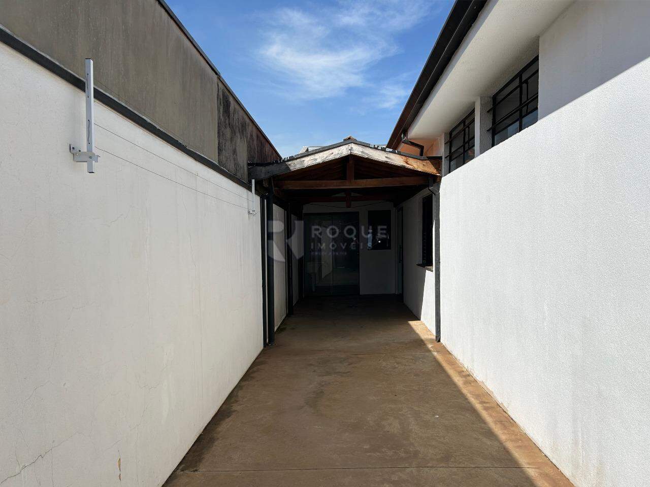Casa Residencial para aluguel no bairro Residencial Fenix: Frente 