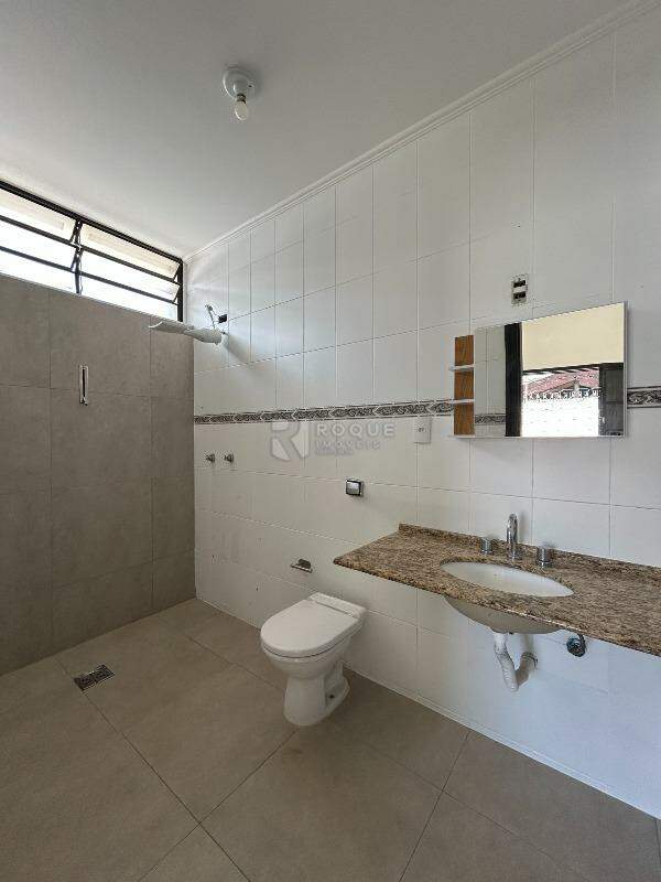 Casa Residencial para aluguel no bairro Residencial Fenix: WC suíte 