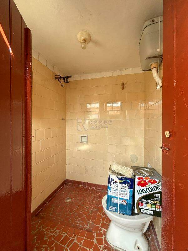 Casa Residencial para aluguel no bairro Vila São João: WC Social externo