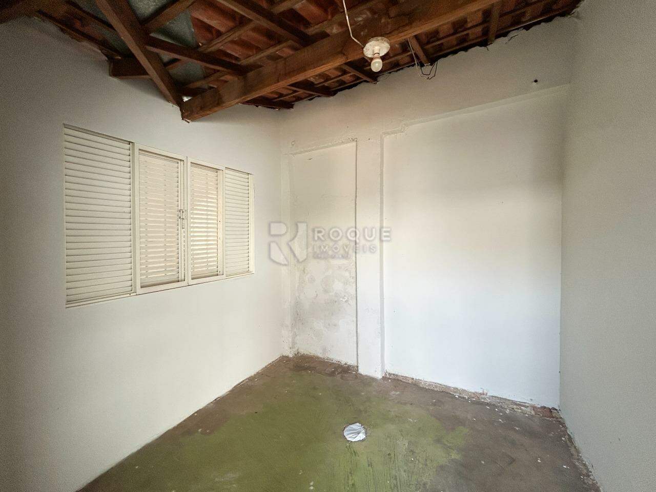 Casa Residencial para aluguel no bairro Vila São João: Despensa