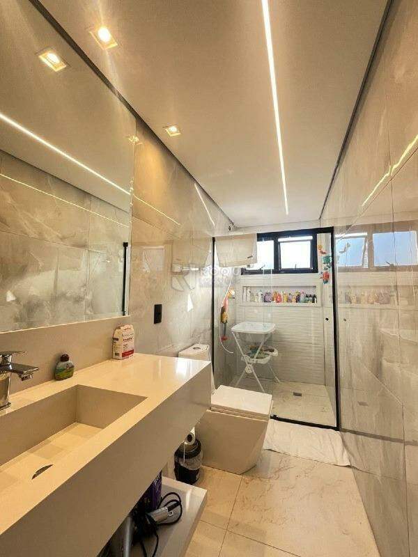 Apartamento para aluguel no bairro Centro: Wc social