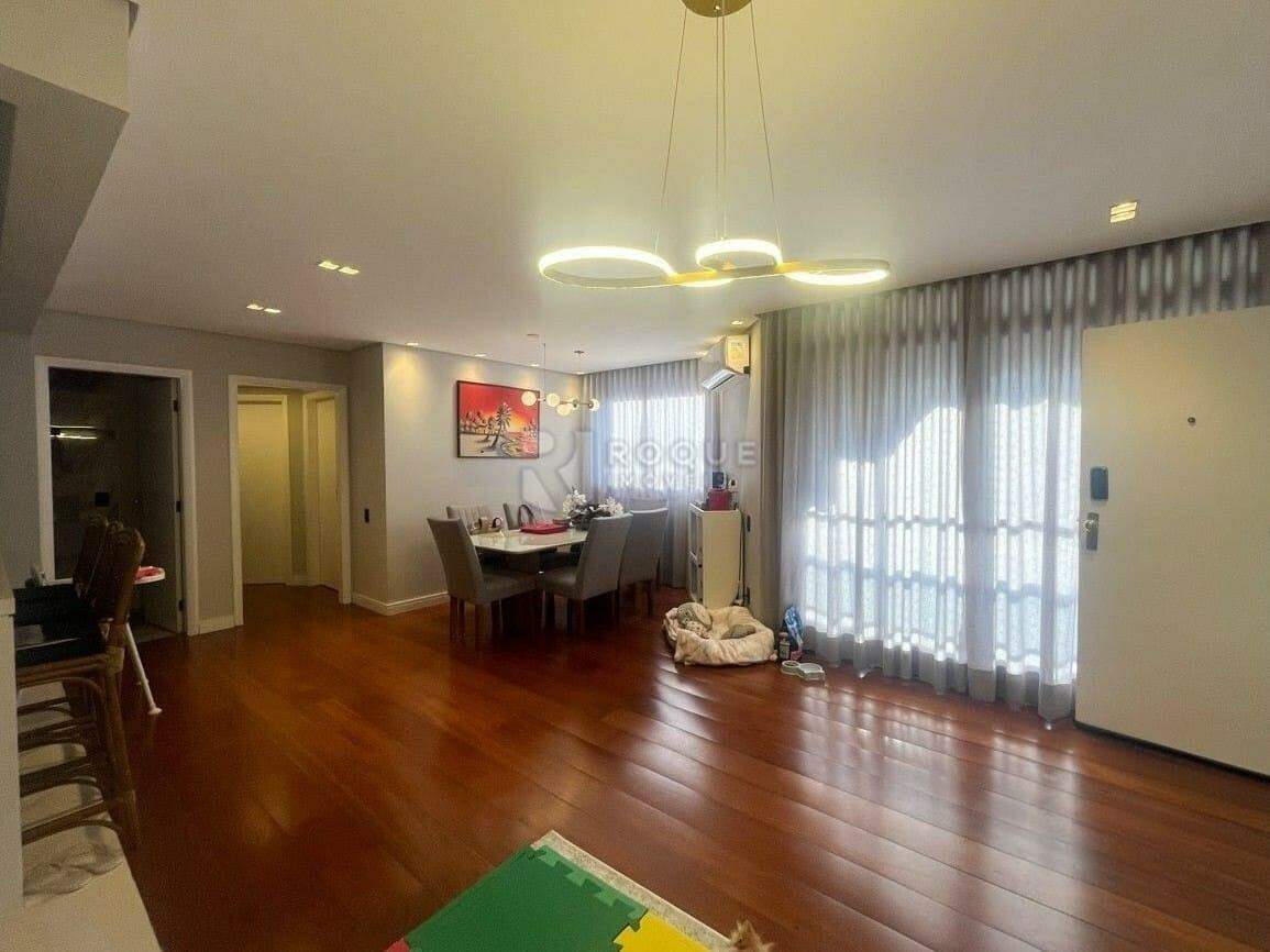Apartamento para aluguel no bairro Centro: Sala