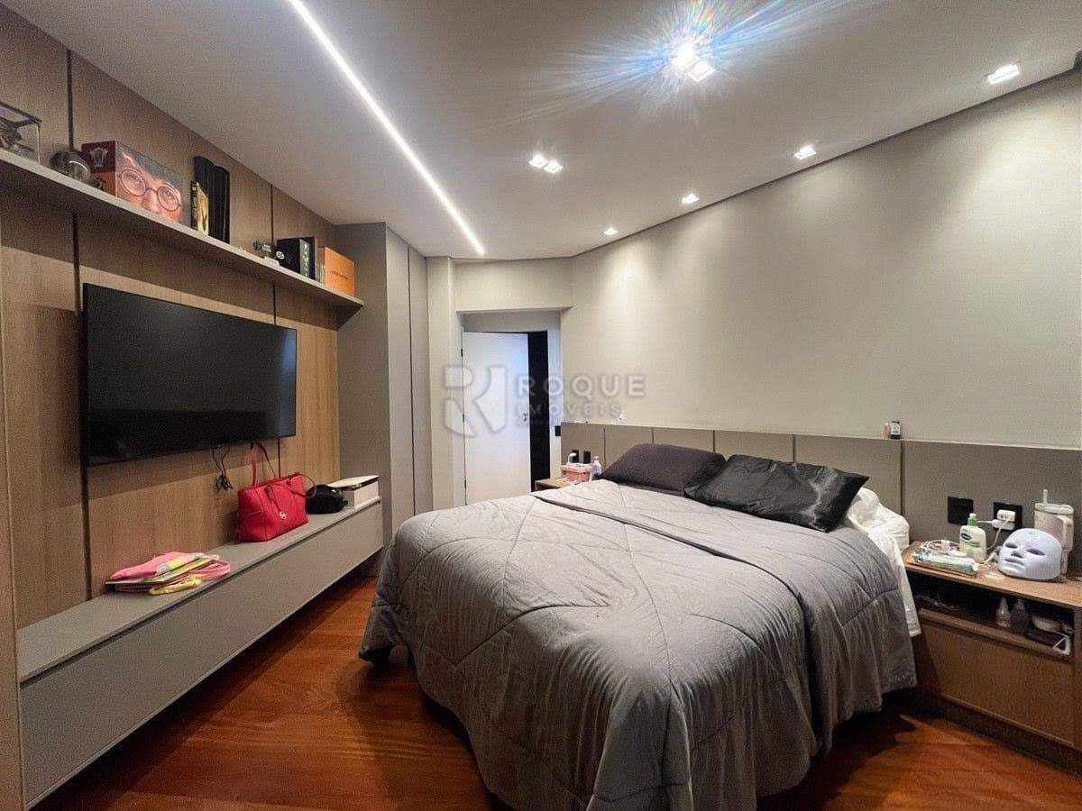 Apartamento para aluguel no bairro Centro: Dormitório 03