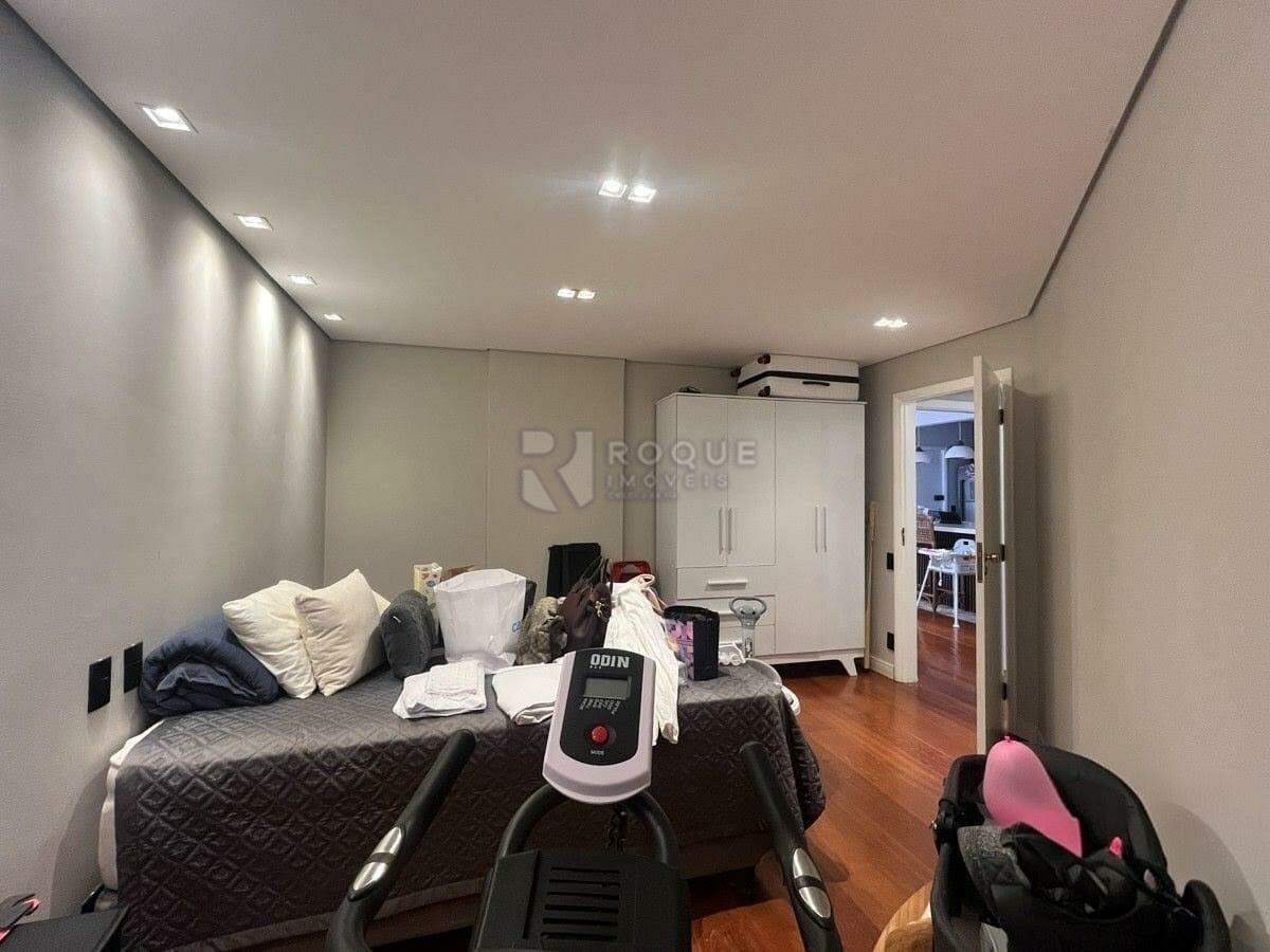 Apartamento para aluguel no bairro Centro: