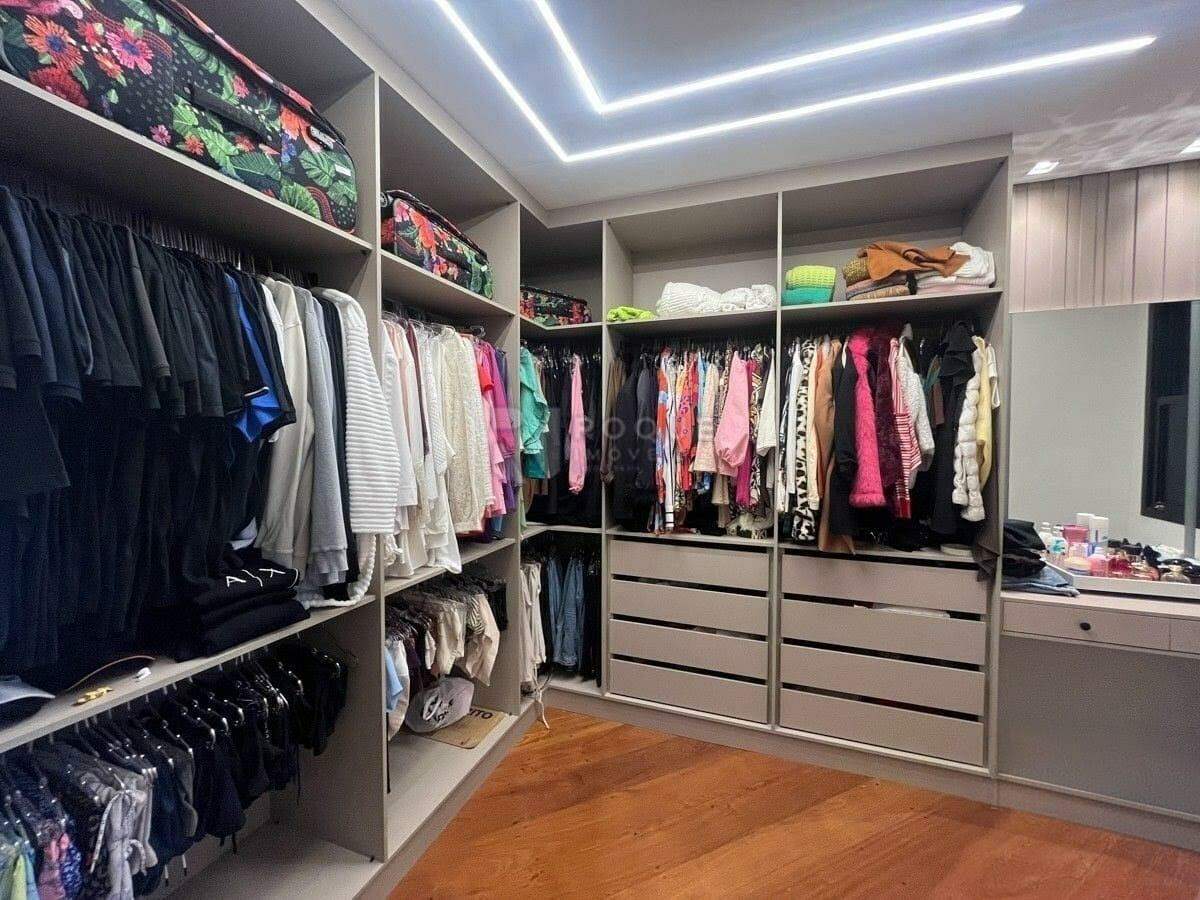 Apartamento para aluguel no bairro Centro: Closet