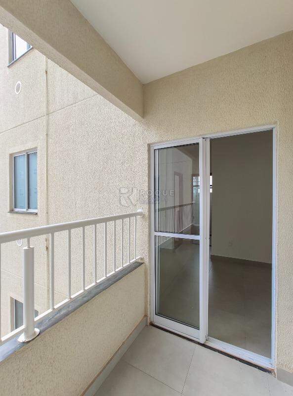 Apartamento à venda no bairro Fazenda Duas Barras: Sacada 