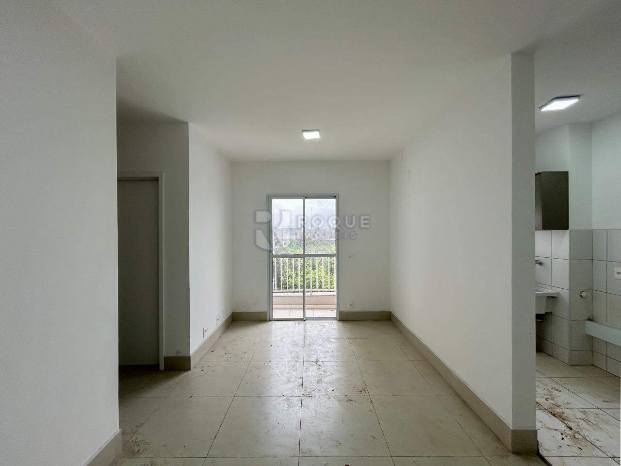 Apartamento para aluguel no bairro Jardim Residencial Roseira: Sala 