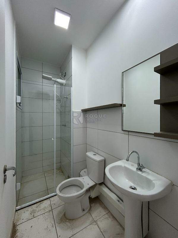 Apartamento para aluguel no bairro Jardim Residencial Roseira: WC suíte 