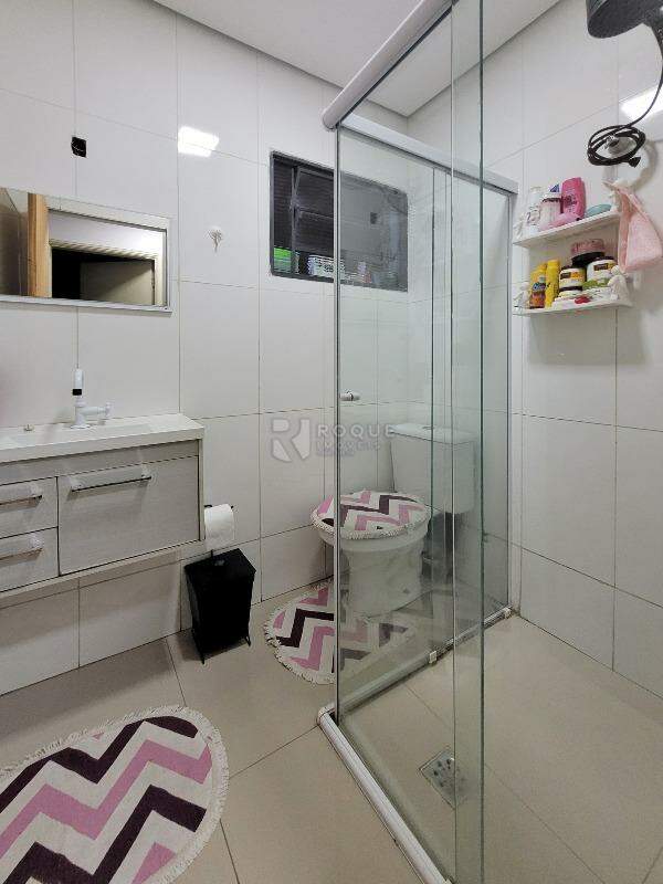 Casa Residencial à venda no bairro Jardim Residencial Victório Lucato: WC Social