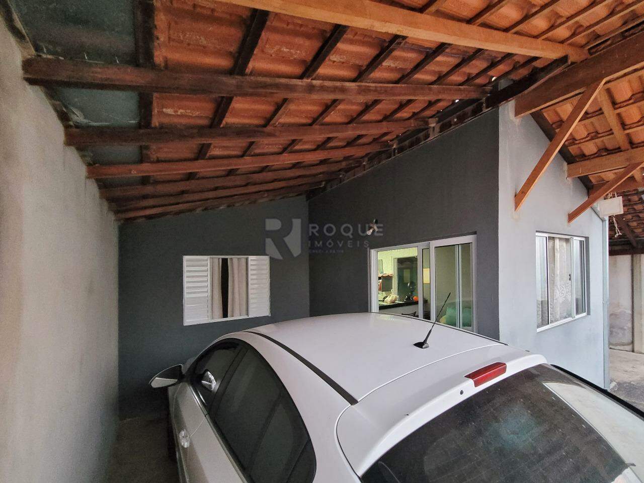 Casa Residencial à venda no bairro Jardim Residencial Victório Lucato: Garagem