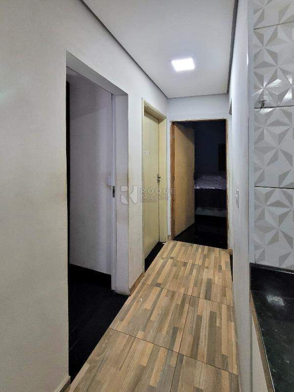 Casa Residencial à venda no bairro Jardim Residencial Victório Lucato: Hall