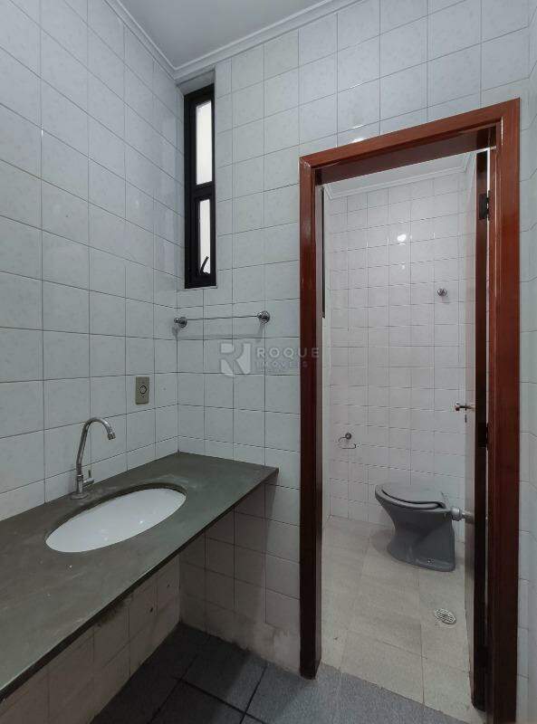 Salas/Conjuntos à venda no bairro Centro: WC 1