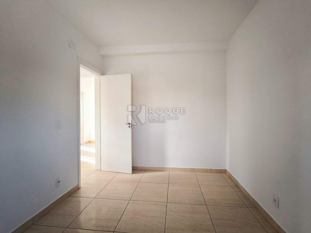 Apartamento à venda no bairro Jardim Residencial Victório Lucato: DORMITÓRIO 2