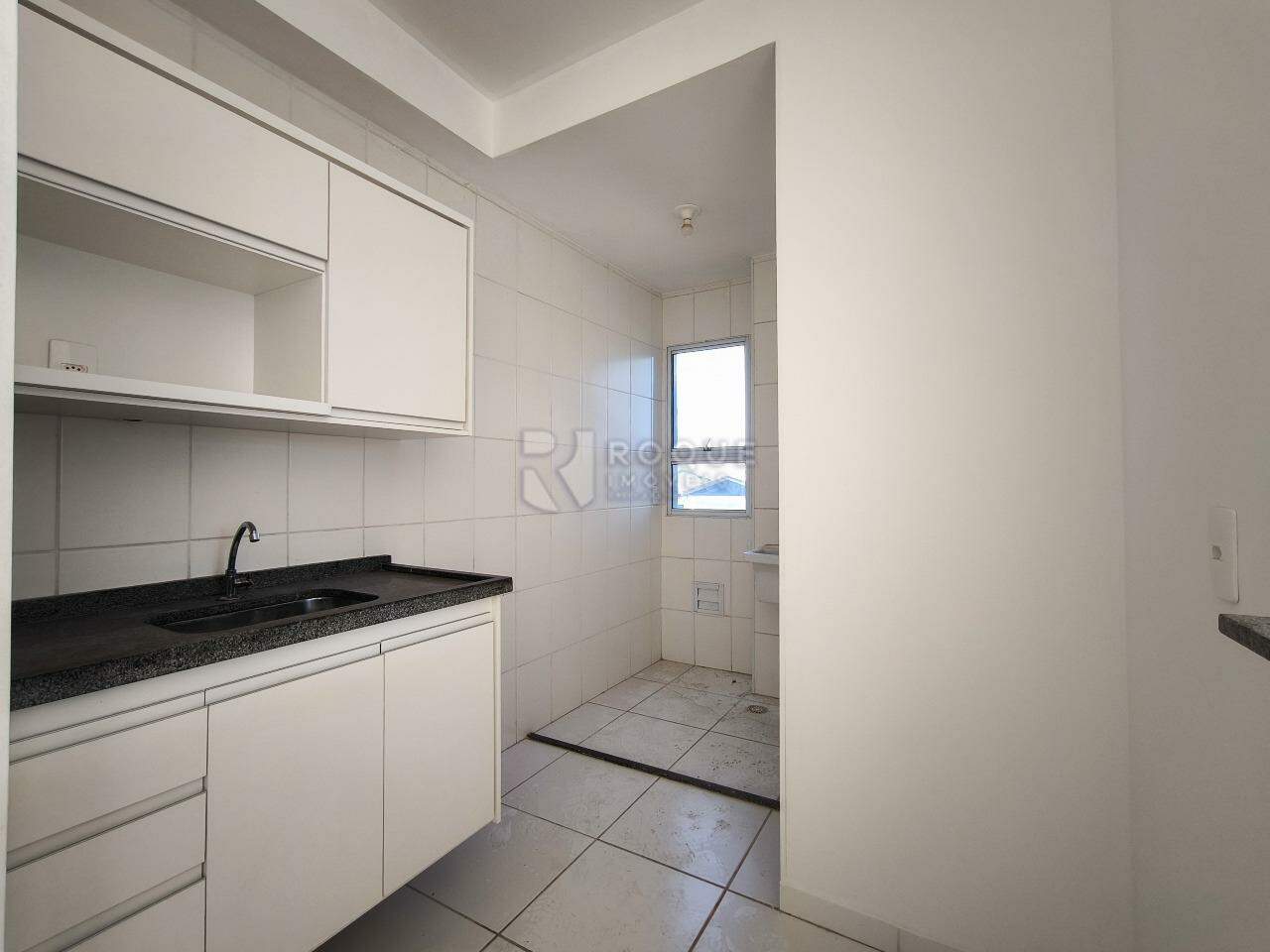 Apartamento à venda no bairro Jardim Residencial Victório Lucato: COZINHA