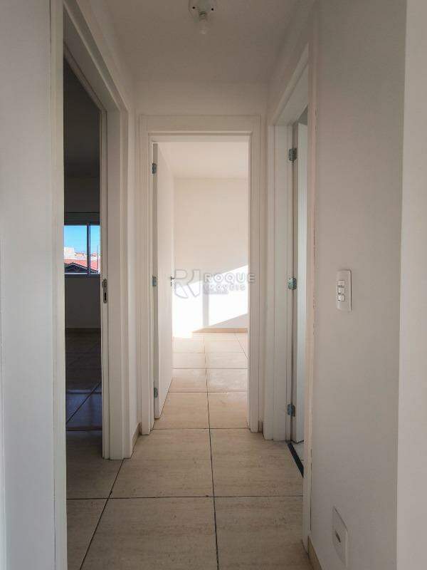 Apartamento à venda no bairro Jardim Residencial Victório Lucato: ÁREA DE CIRCULAÇÃO