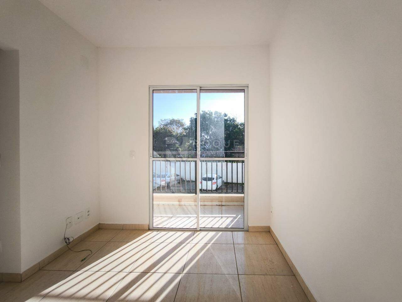Apartamento à venda no bairro Jardim Residencial Victório Lucato: SALA DE ESTAR
