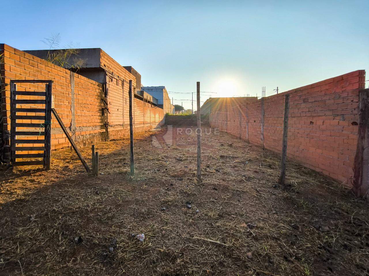 Terreno à venda no bairro Jardim Marajoara: 