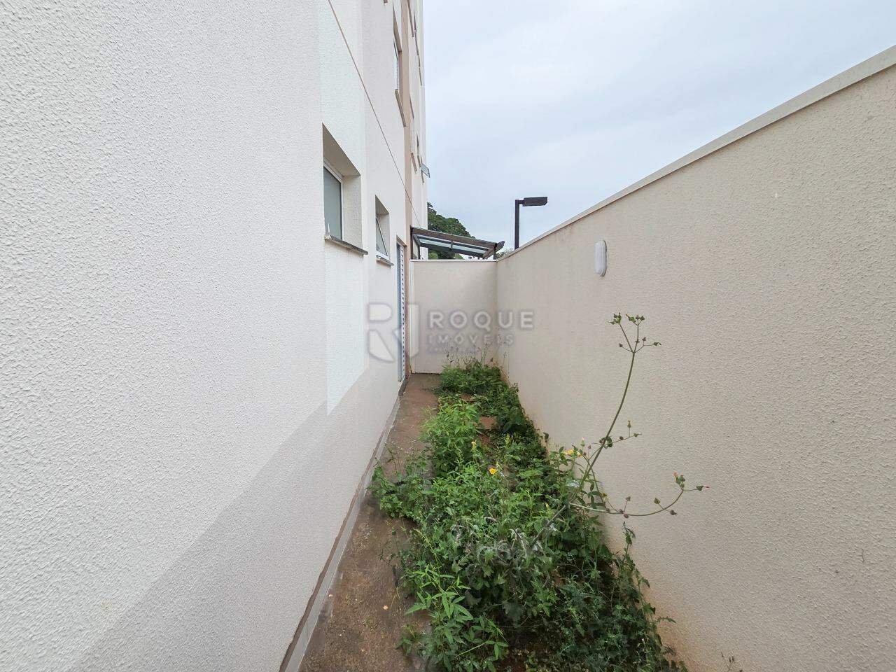 Apartamento para aluguel no bairro Jardim Florença: Área externa