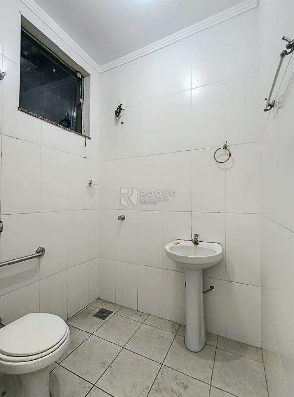 Barracão/Galpão para aluguel no bairro Jardim Maria Bruschi Modeneis: Wc social 01
