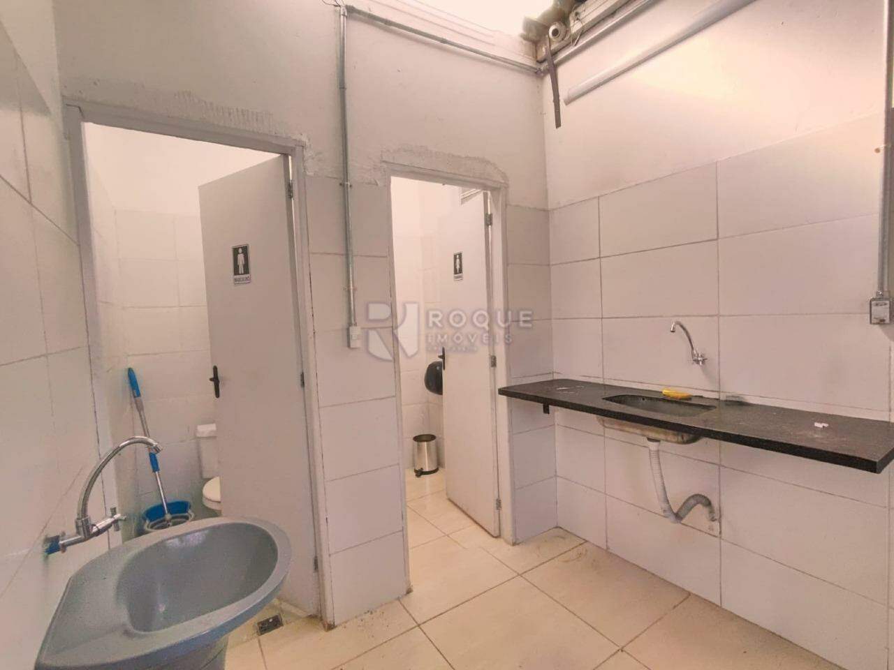Barracão/Galpão para aluguel no bairro Jardim Santa Barbara: Hall
