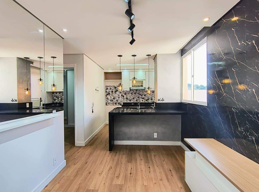 Apartamento à venda no bairro Jardim Colina Verde: Sala