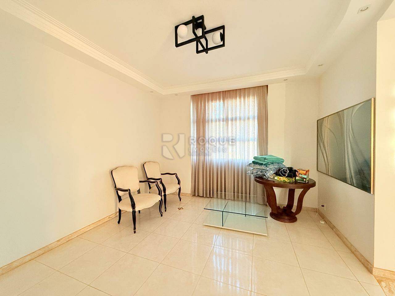 Casa em condomínio para aluguel no bairro Residencial Jardim dos Ipês: Sala 01