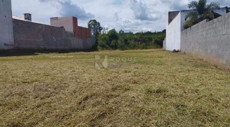 Terreno à venda no bairro Pires de Cima: 