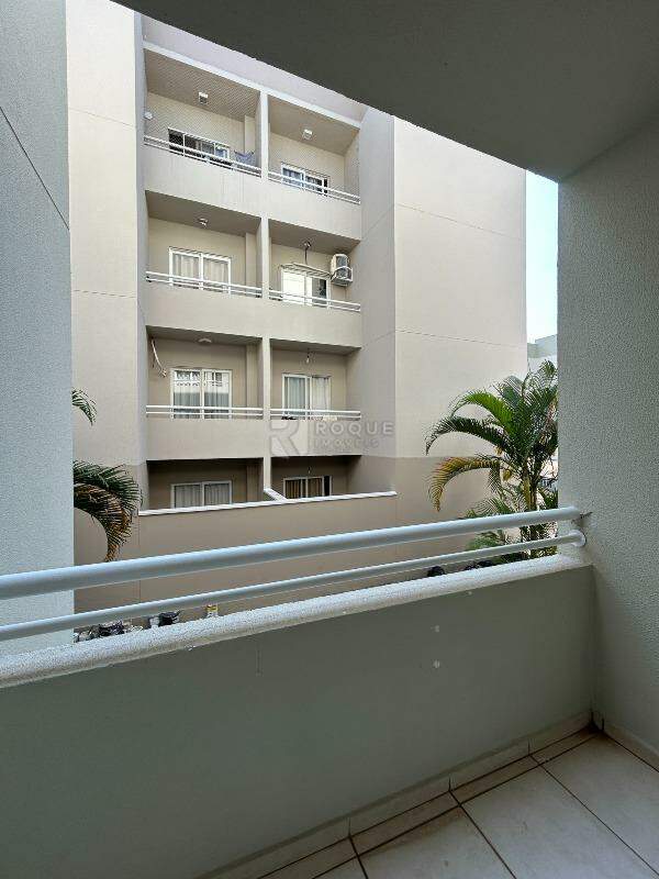 Apartamento para aluguel no bairro Vila Queiroz: Sacada 