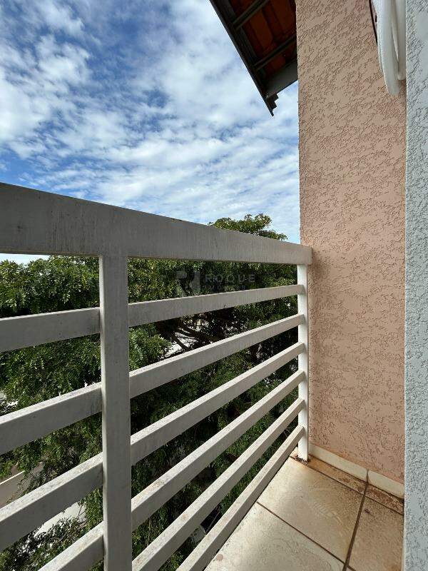 Apartamento para aluguel no bairro Jardim Parque Novo Mundo: Sacada