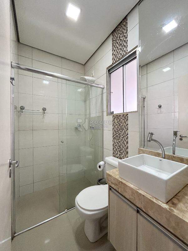 Apartamento para aluguel no bairro Jardim Parque Novo Mundo: WC social 