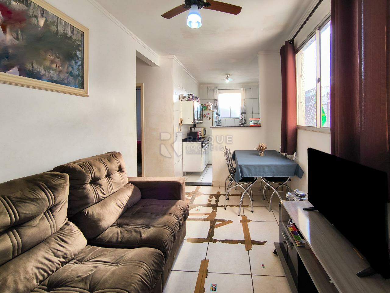 Apartamento à venda no bairro Graminha: SALA DE ESTAR