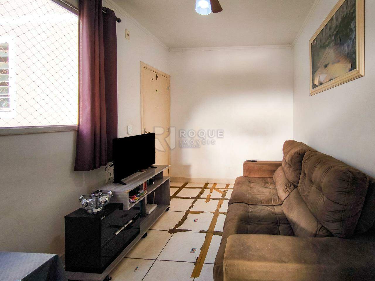 Apartamento à venda no bairro Graminha: SALA DE ESTAR