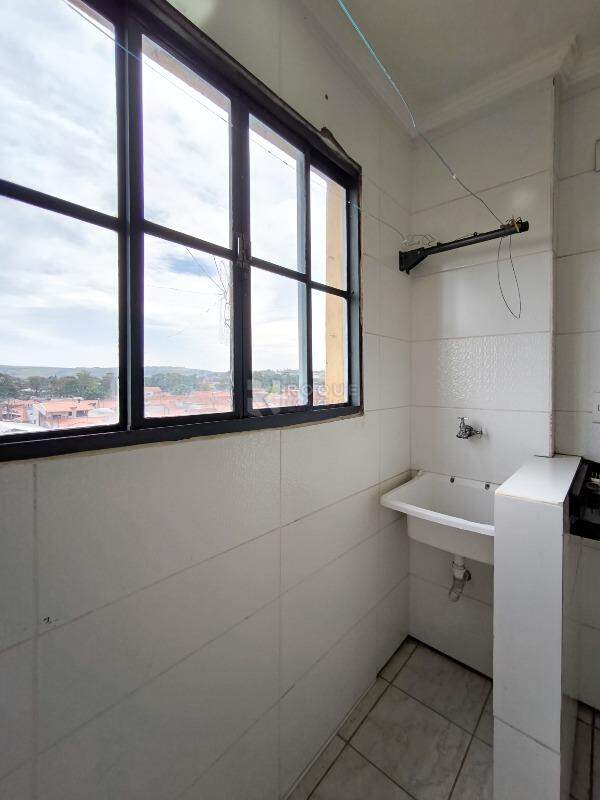 Apartamento à venda no bairro Parque Residencial Abílio Pedro: LAVANDERIA