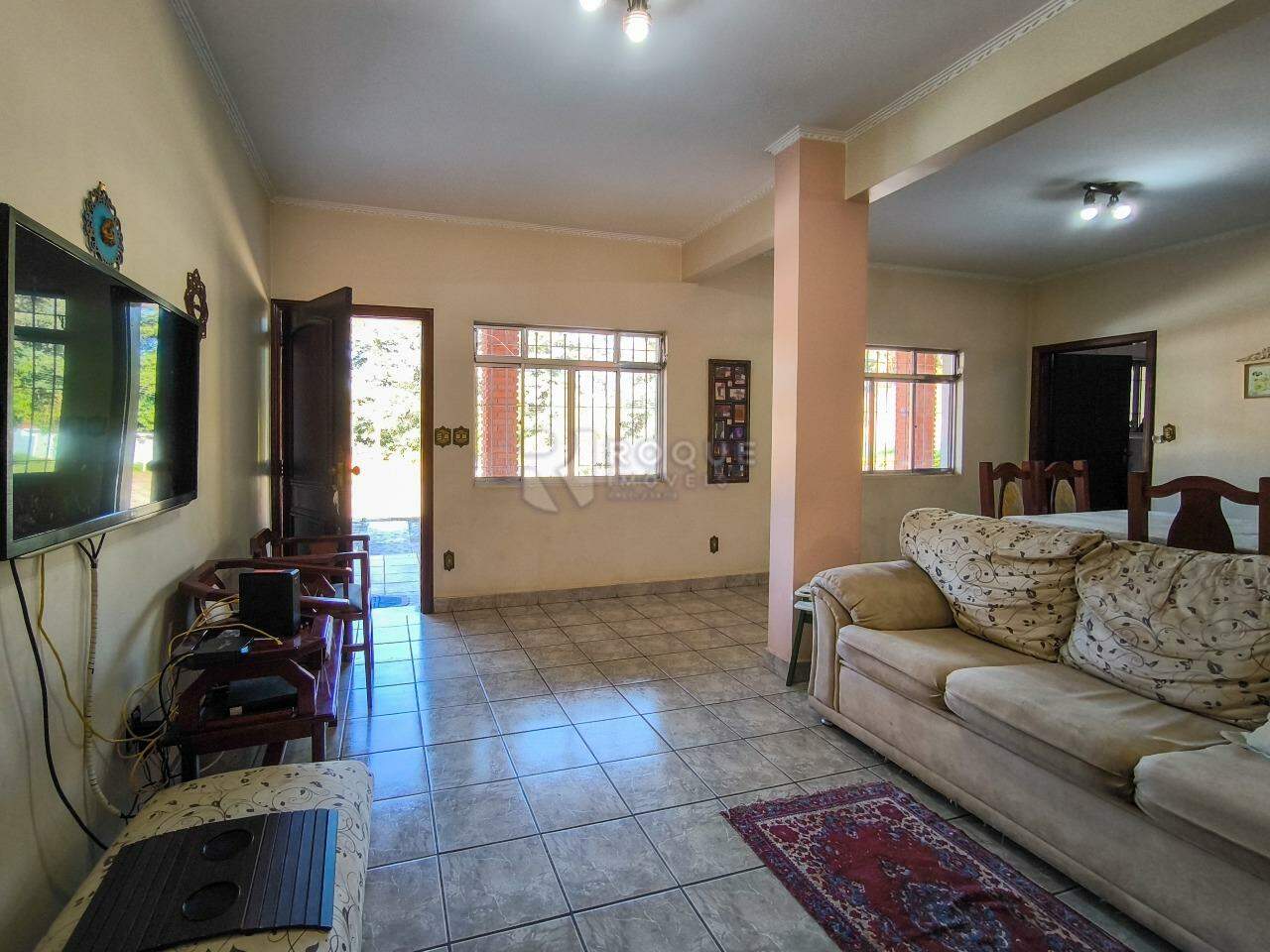 Casa em condomínio à venda no bairro Portal das Rosas: SALA DE ESTAR