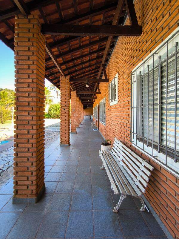 Casa em condomínio à venda no bairro Portal das Rosas: VARANDA